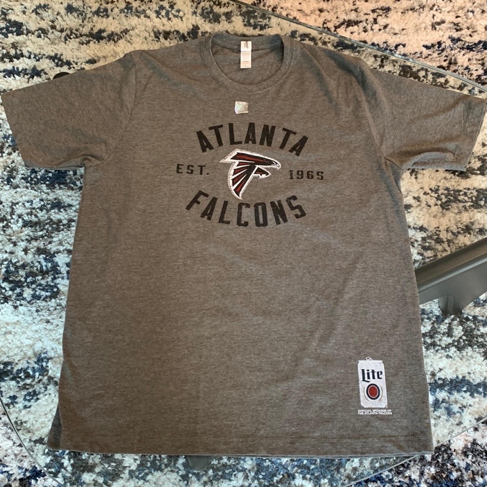 NWT Atlanta Falcons NFL Short Sleeve Gray T-Shirt~Distressed Logo~Thick Material